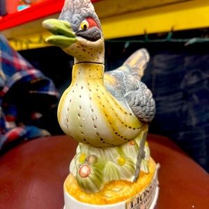 1970s vintage, Lionstone, bird, porcelain whiskey decanter